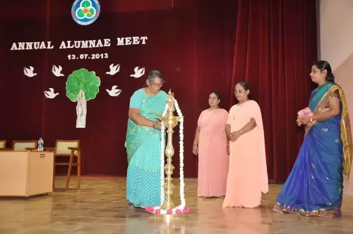 Alumnae-Meet-2013-1