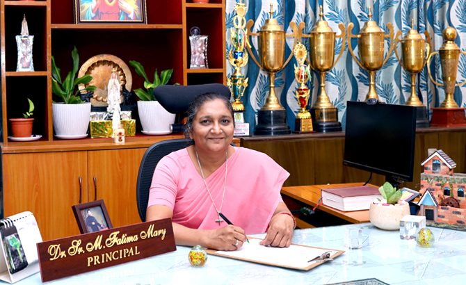 Dr.Sr.M.FatimaMary-Principal
