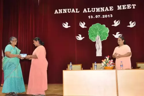 Alumnae-Meet-2013-12